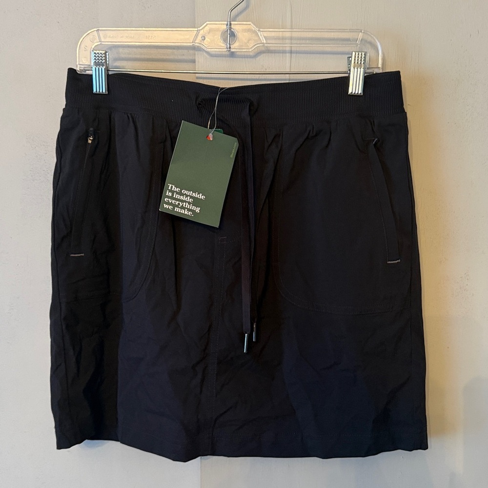 L.L. Bean Black Vista Camp Skort - Picture 8 of 8